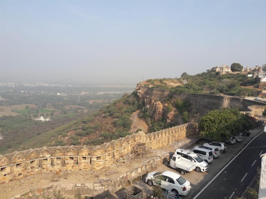 Bed and breakfast Chittorgarh Fort Haveli Extérieur photo